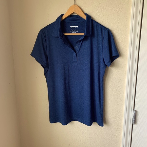 Amazon Tops - Blue collared golf ⛳️ shirt
